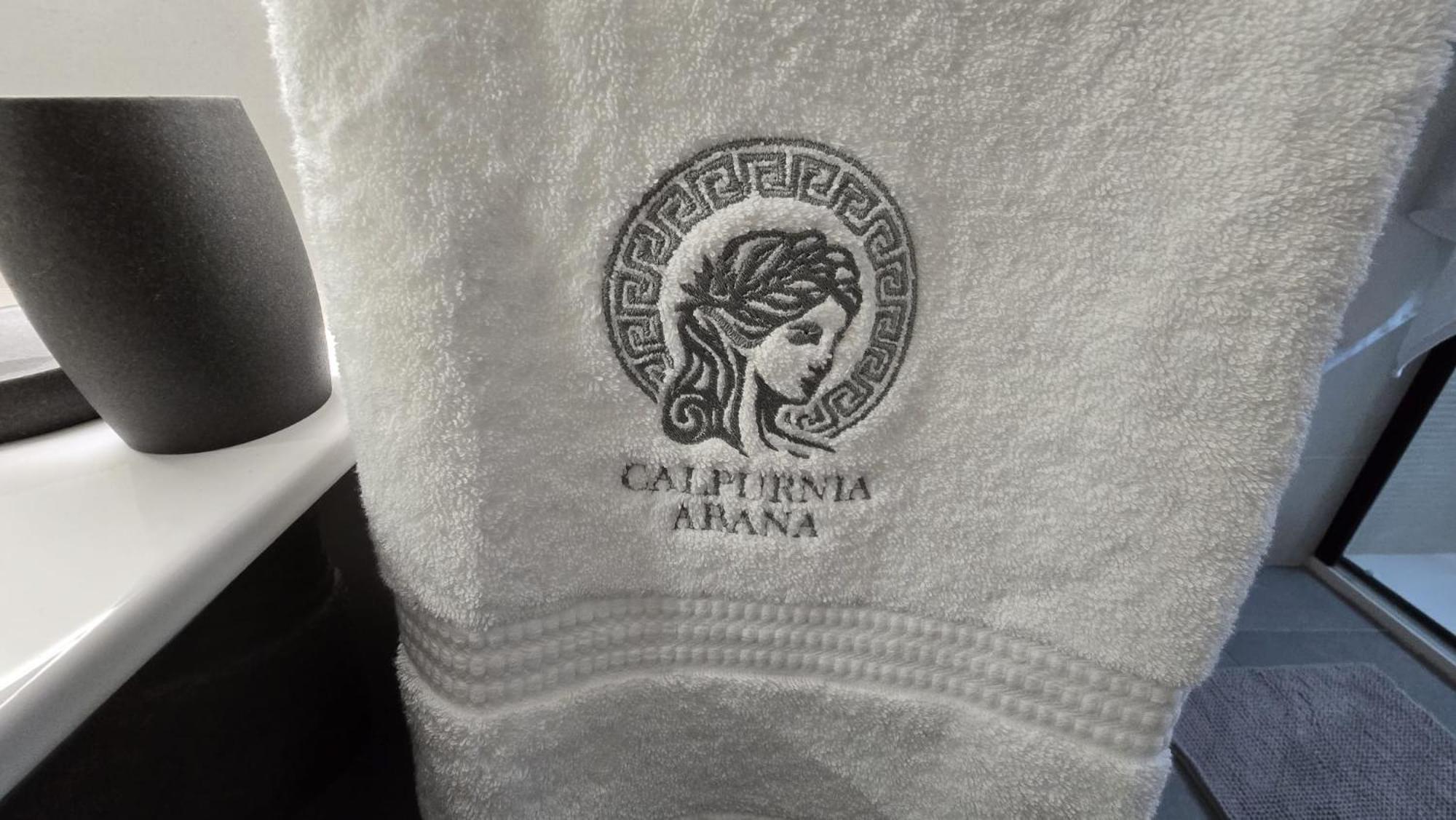 Calpurnia Abana Apartment Оуренсе Екстериор снимка